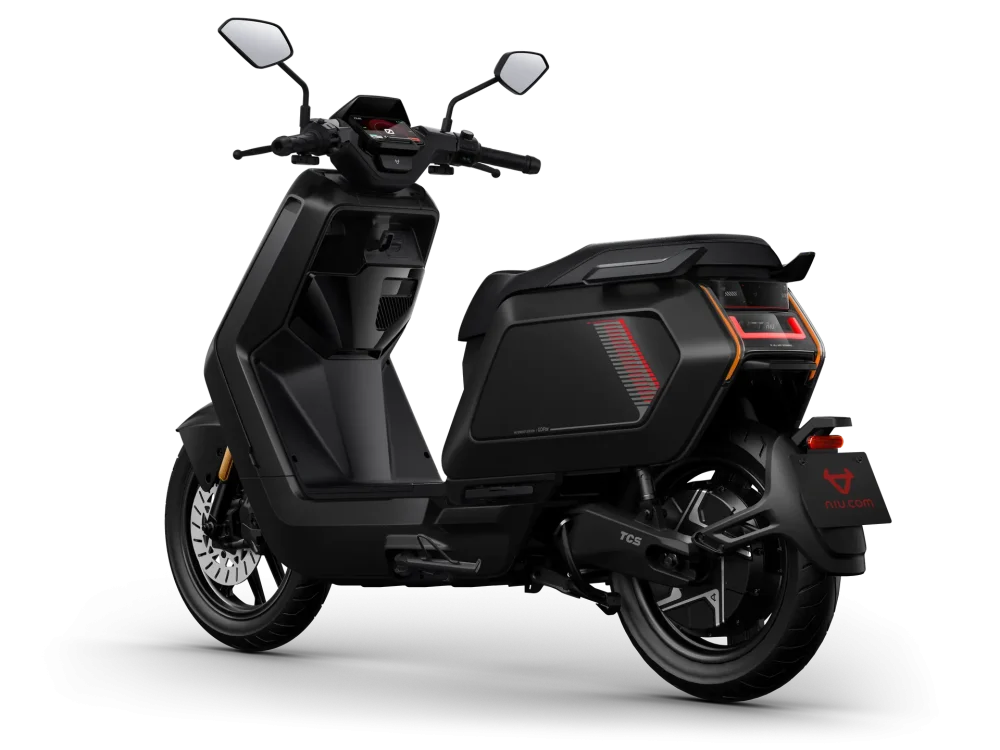 NIU NQiX 150 elektrische scooter achter zijaanzicht zwart