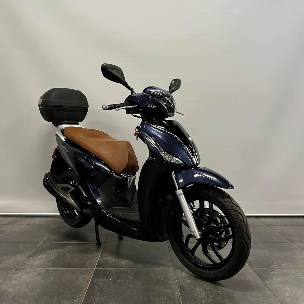 Tweedehands Kymco New People S 45 km/u blauw met bruin zadel