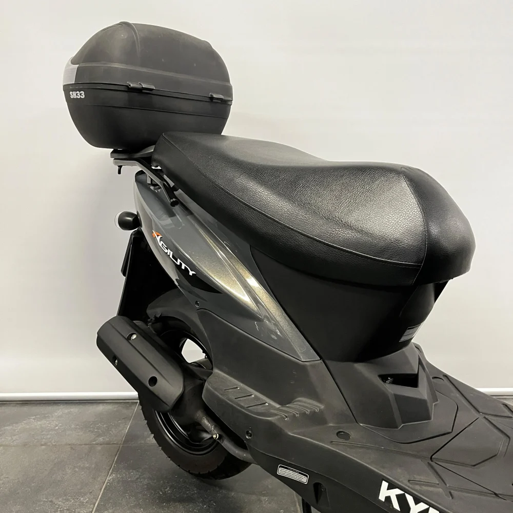Kymco Agility FR 25 km/u met SHAD topkoffer