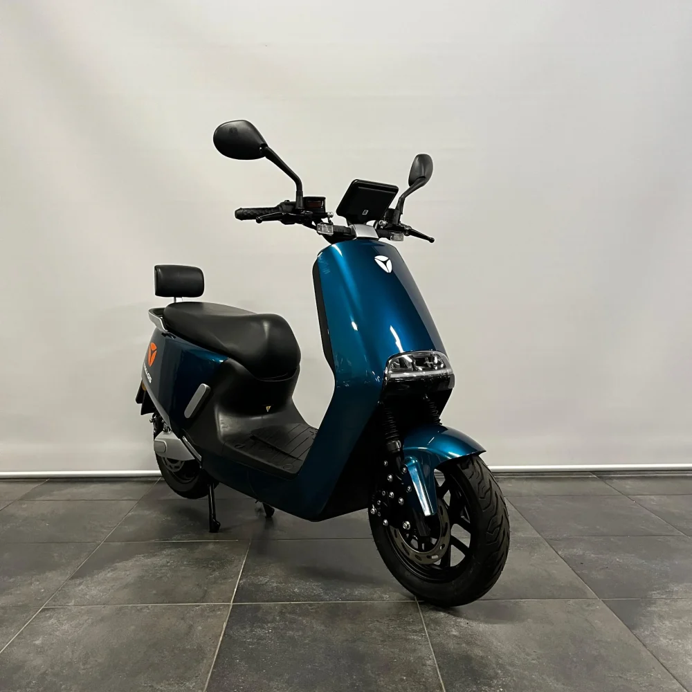 Tweedehands Yadea G5 45 km/u elektrische scooter blauw