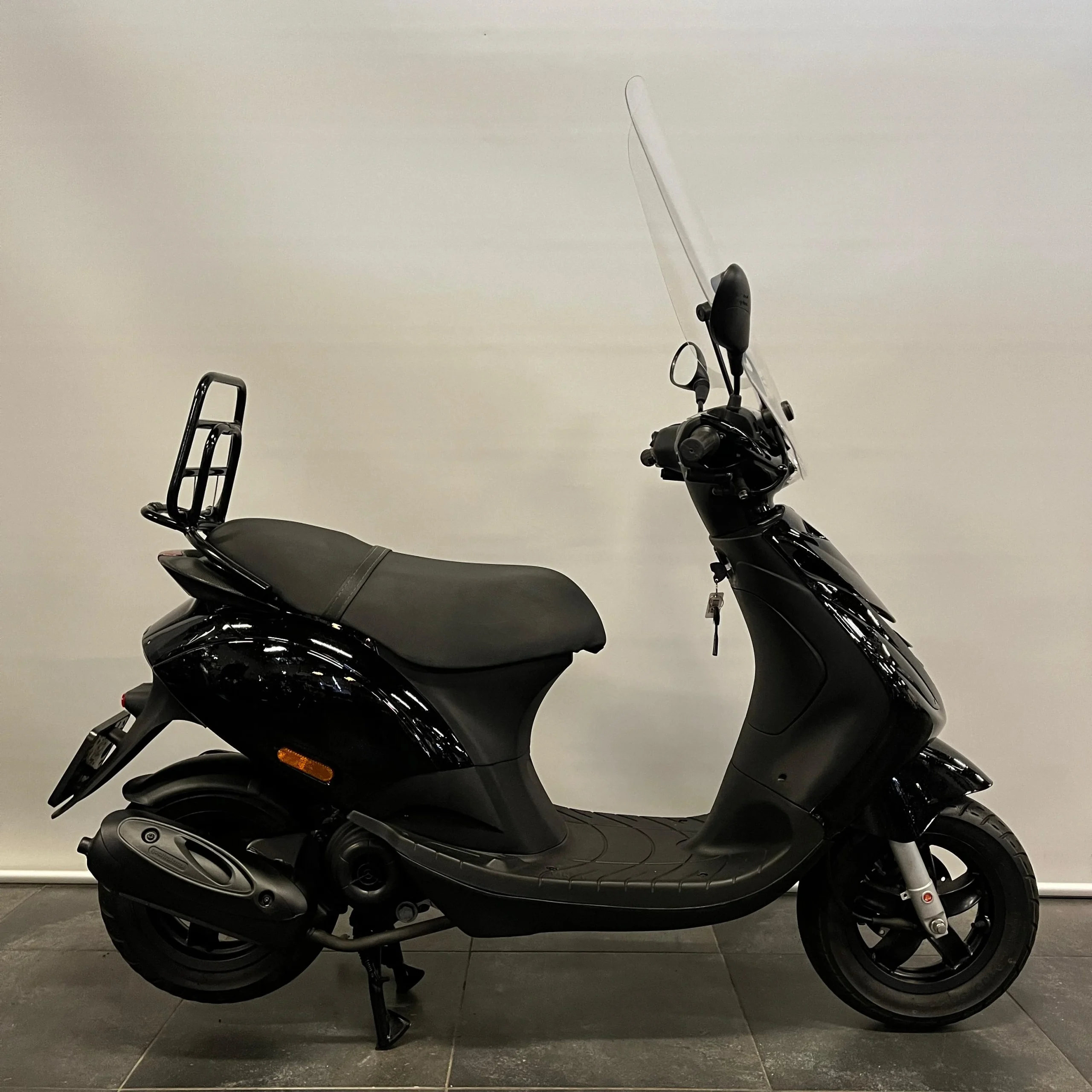 Piaggio Zip 25KM - Afbeelding 2