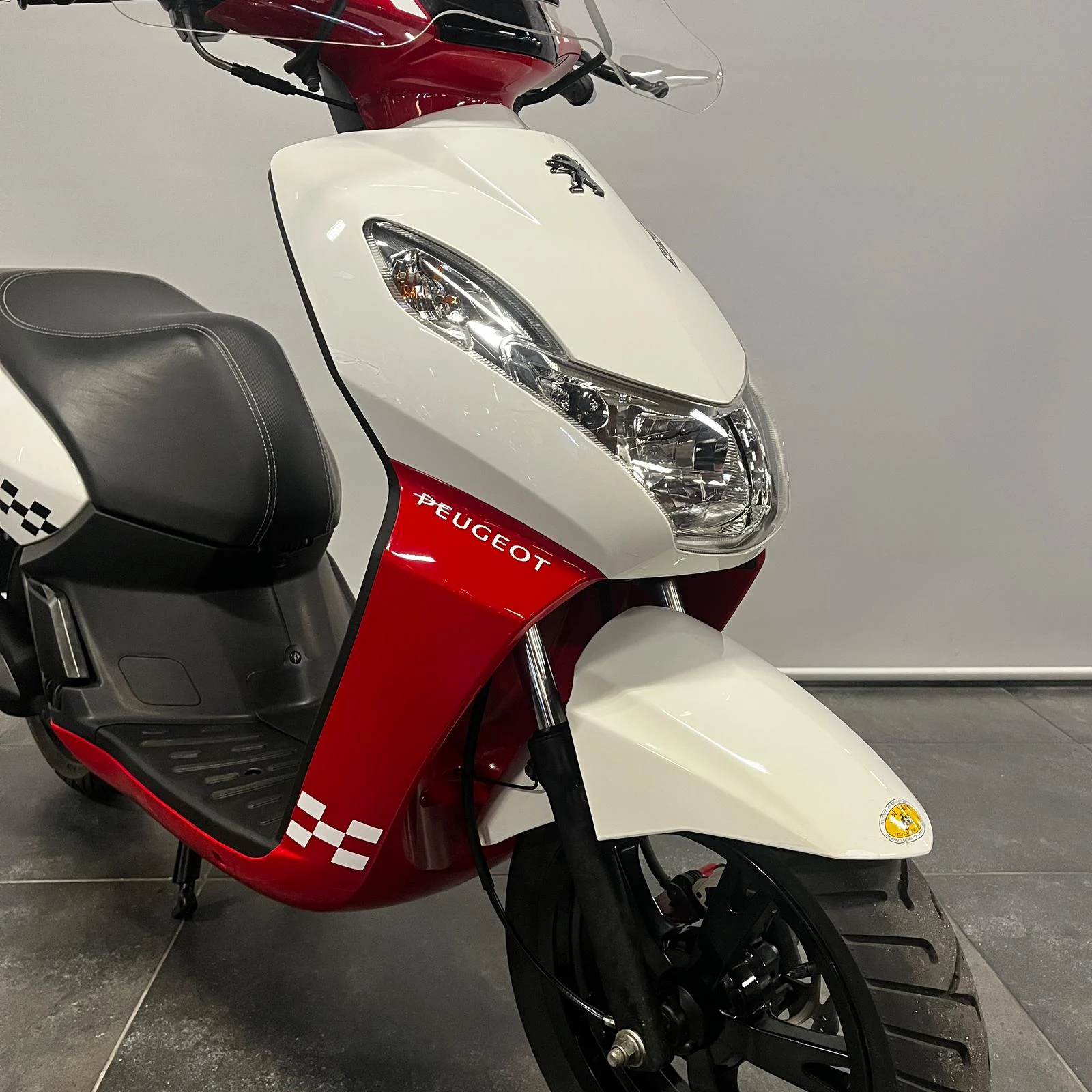 Peugeot Kisbee 25KM - Afbeelding 4