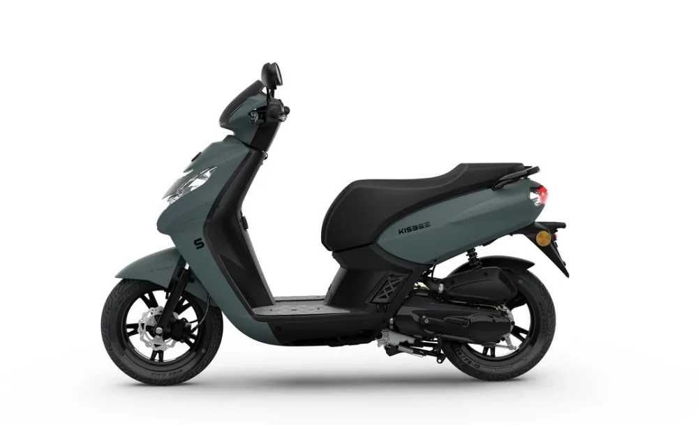 Peugeot Kisbee Shadow in Adventure Green zijaanzicht