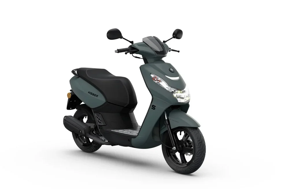 Schuin vooraanzicht van de Peugeot Kisbee Shadow